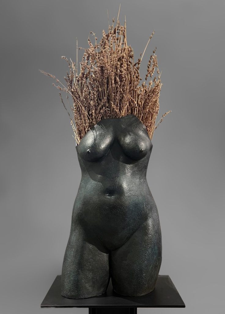 lee hutt - torso in bronze